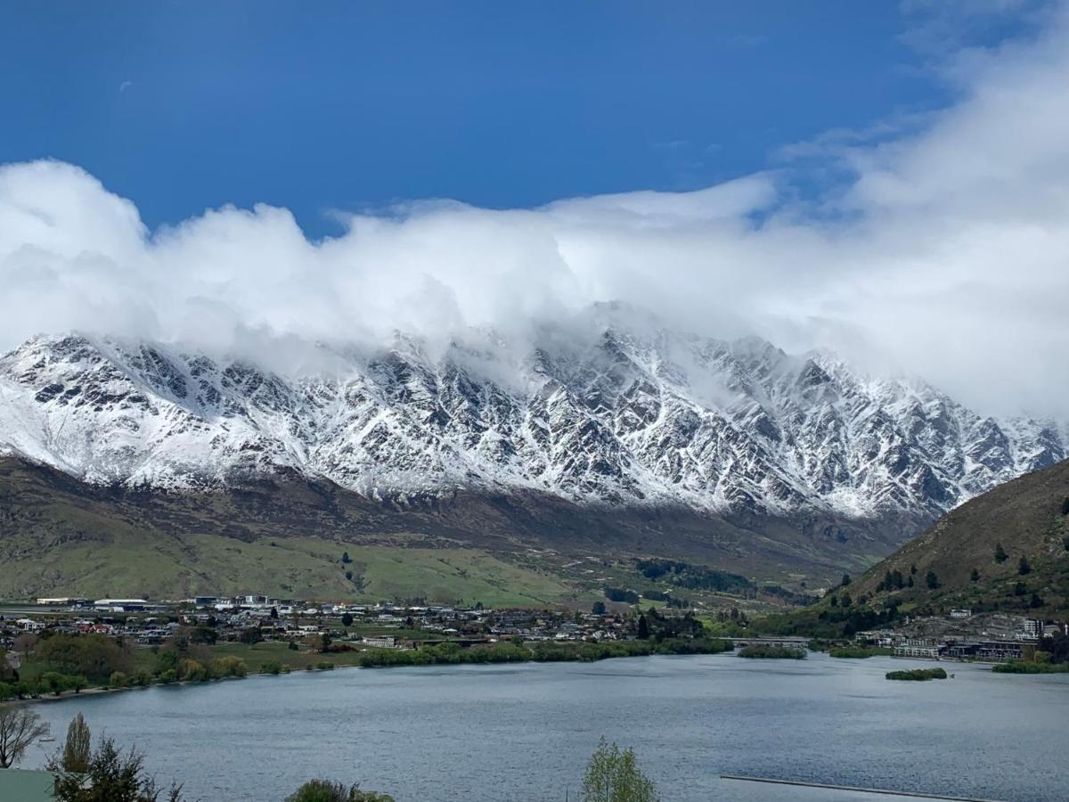 The Embassy B&B Queenstown Dış mekan fotoğraf