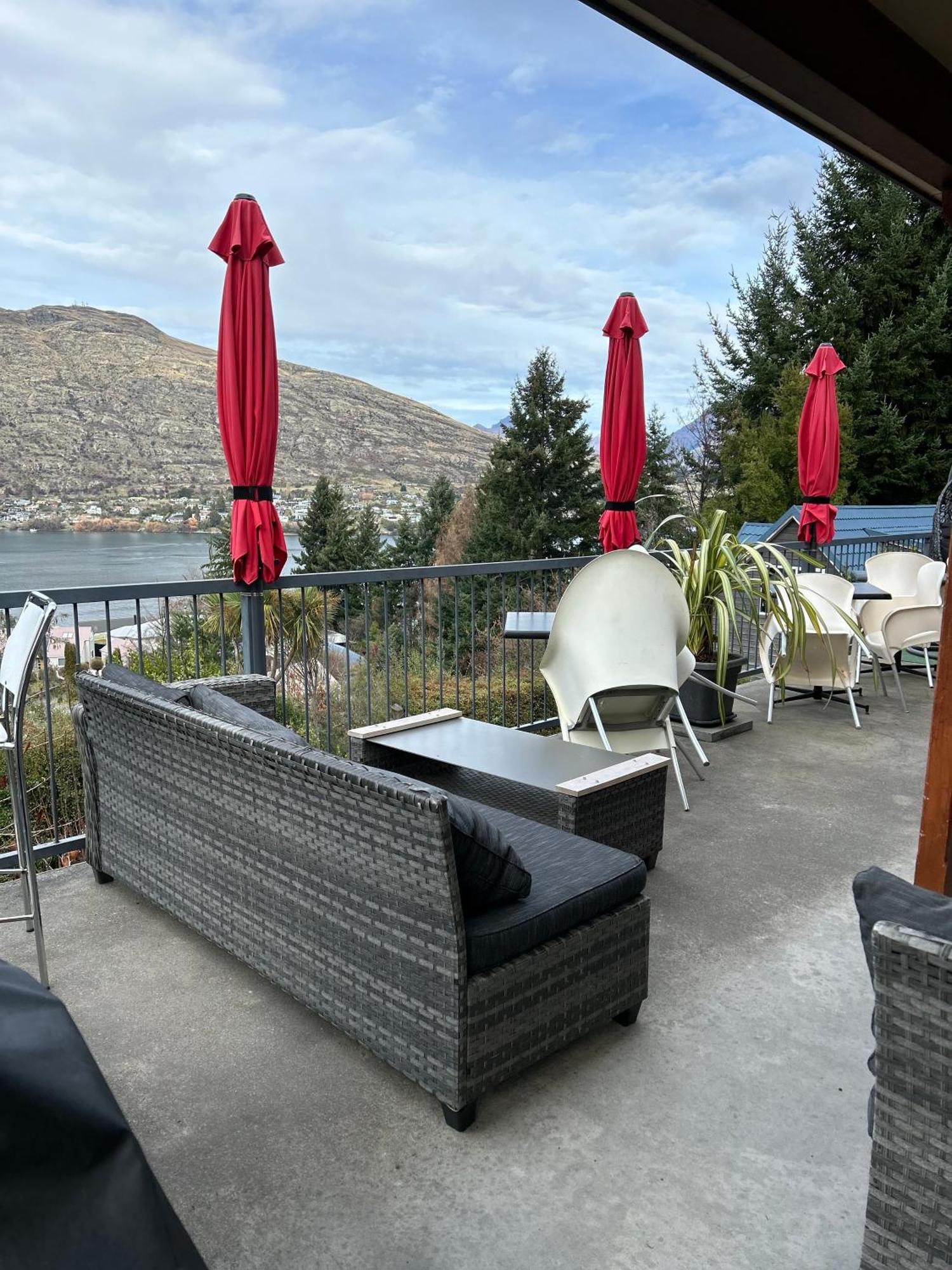 The Embassy B&B Queenstown Dış mekan fotoğraf