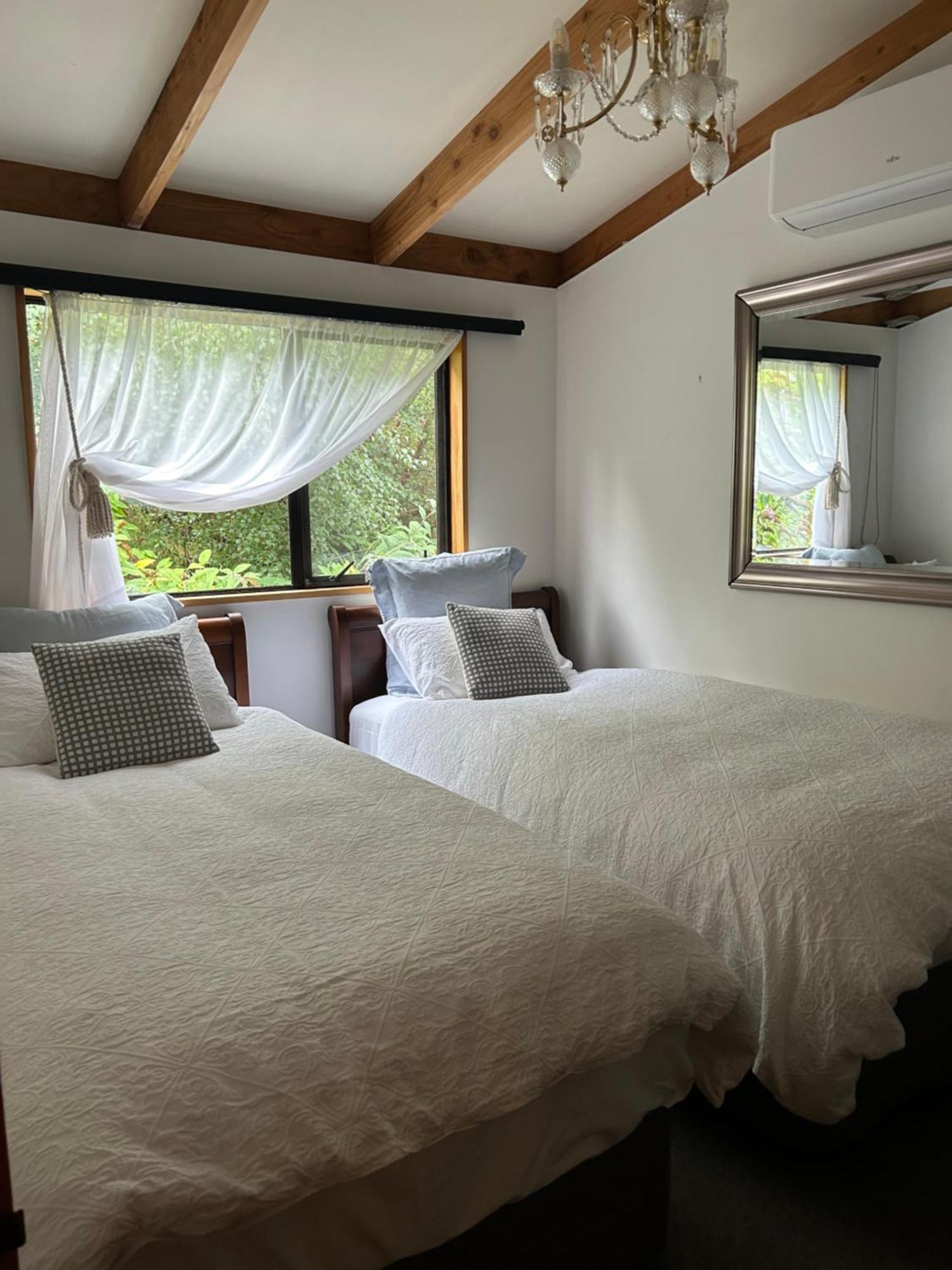 The Embassy B&B Queenstown Dış mekan fotoğraf