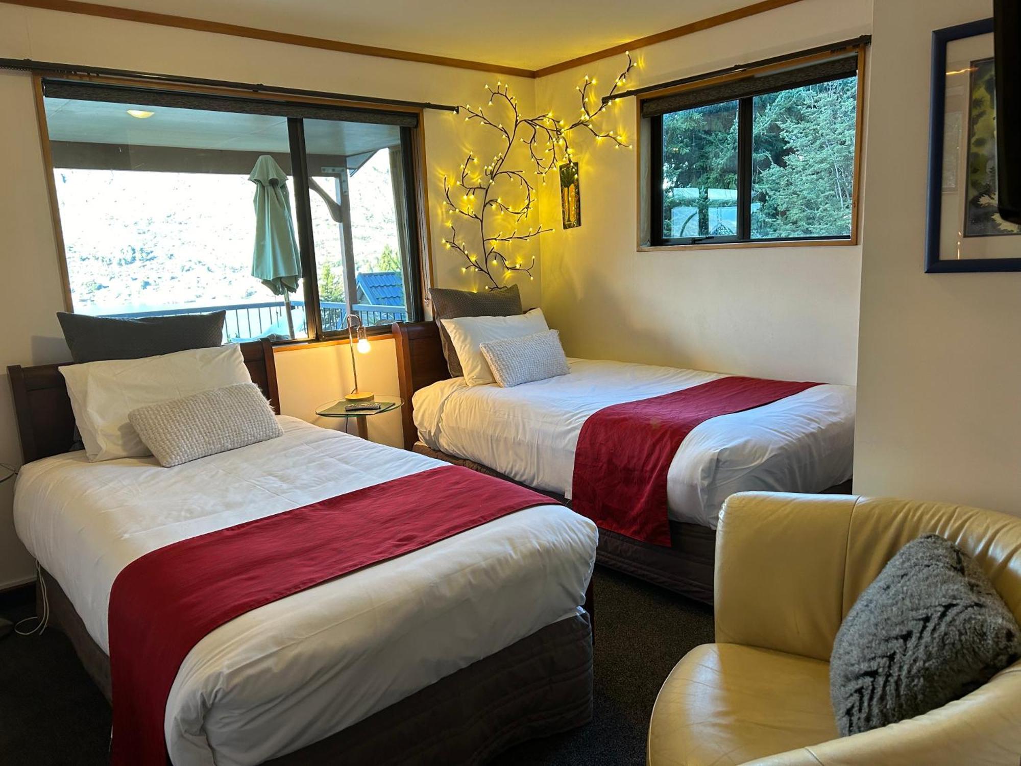 The Embassy B&B Queenstown Dış mekan fotoğraf