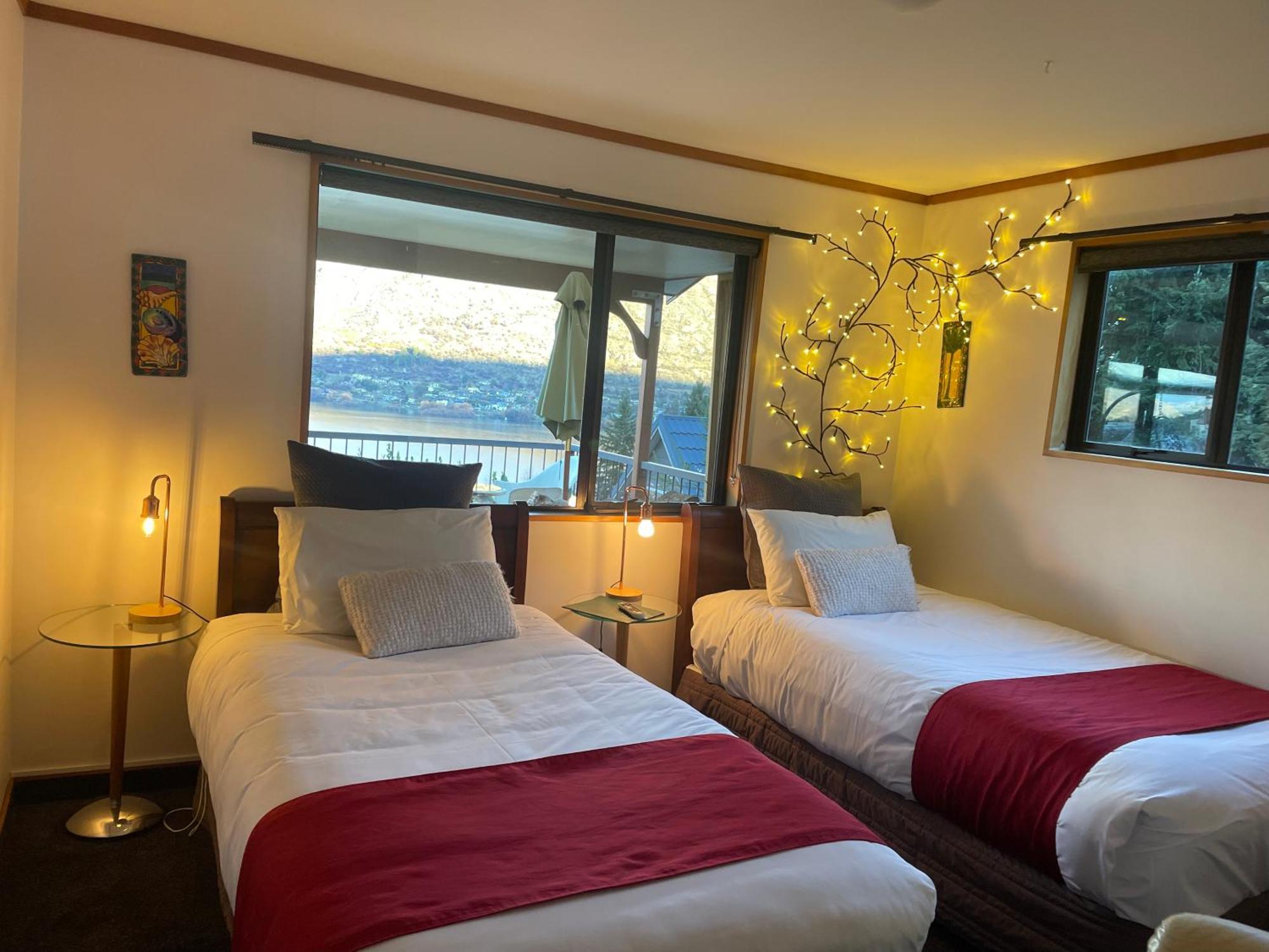 The Embassy B&B Queenstown Dış mekan fotoğraf