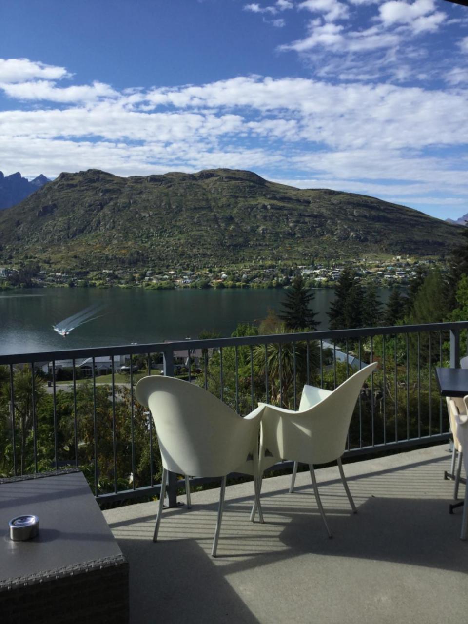 The Embassy B&B Queenstown Dış mekan fotoğraf