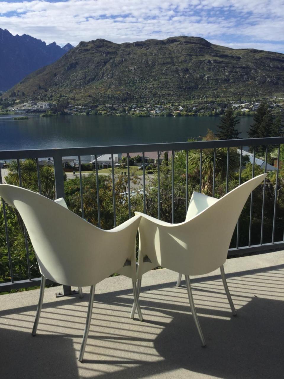 The Embassy B&B Queenstown Dış mekan fotoğraf